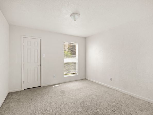 8100 Creekbend Drive 131, Houston TX 77071