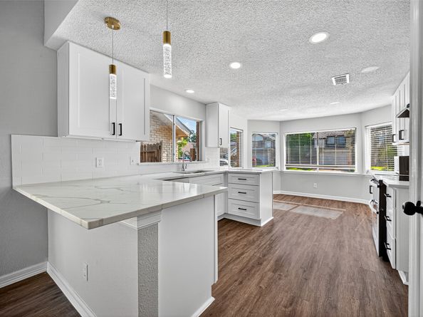 7706 Miller Glen Lane, Houston TX 77072