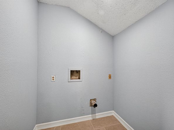 7706 Miller Glen Lane, Houston TX 77072