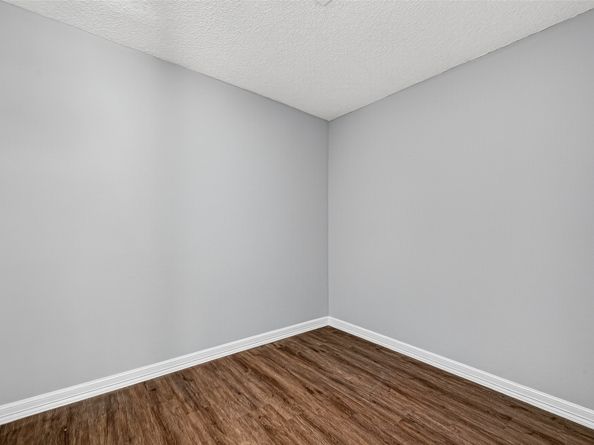 7706 Miller Glen Lane, Houston TX 77072