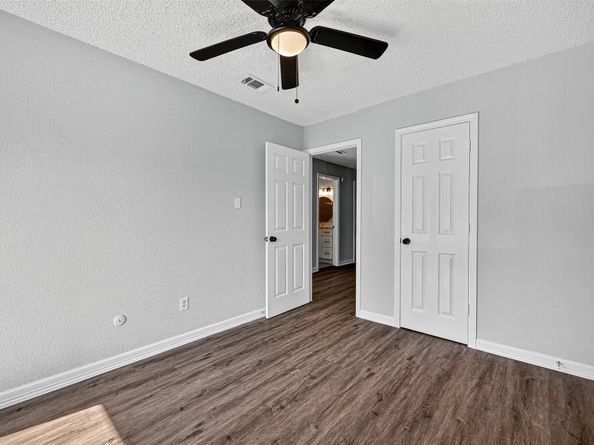 7706 Miller Glen Lane, Houston TX 77072
