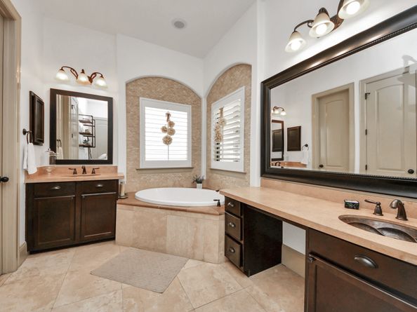 1141 W 23rd st A, Houston TX 77008