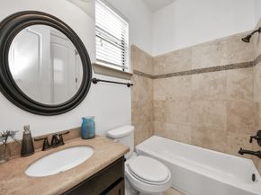 1141 W 23rd st A, Houston TX 77008