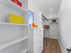 1122 W 17th Street D, Houston TX 77008