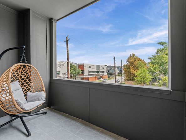 1122 W 17th Street D, Houston TX 77008