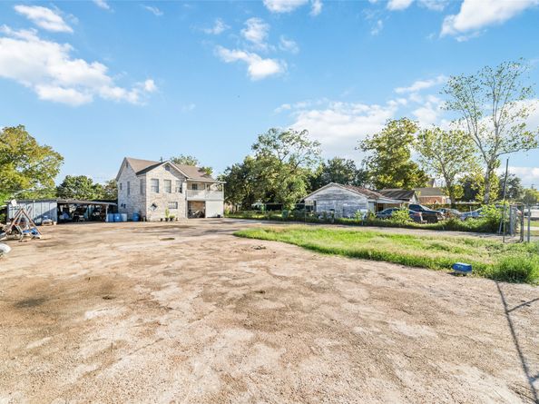 8023 Findlay Street, Houston TX 77017