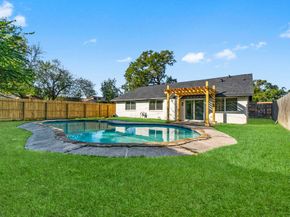 255 Taranto Lane, Houston TX 77015