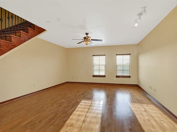 2900 Hamilton Street 25, Houston TX 77004