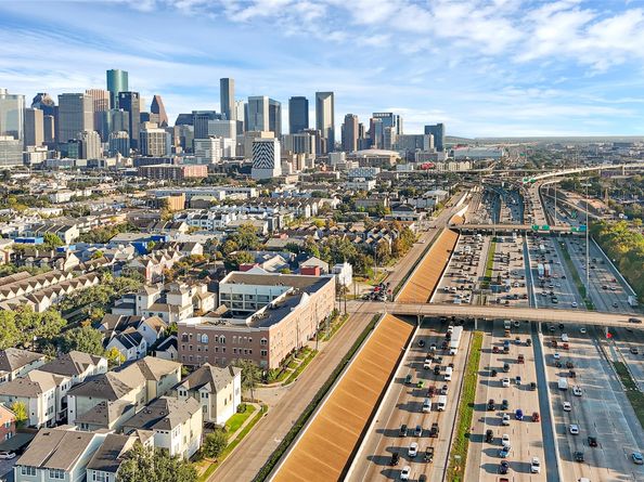 2900 Hamilton Street 25, Houston TX 77004