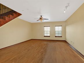 2900 Hamilton Street 25, Houston TX 77004