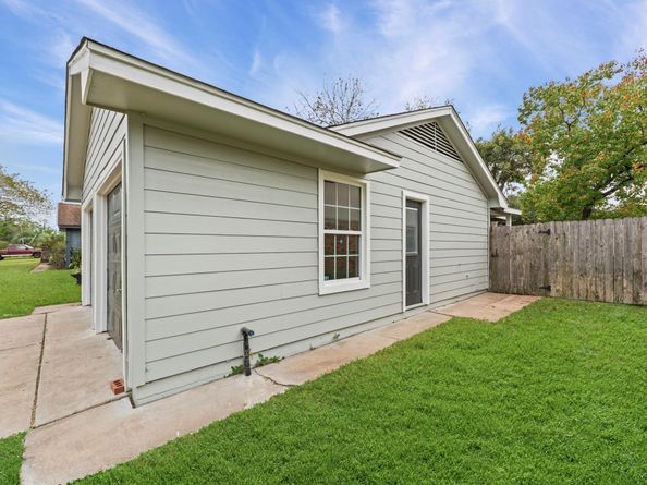 7007 Carvel Lane, Houston TX 77074