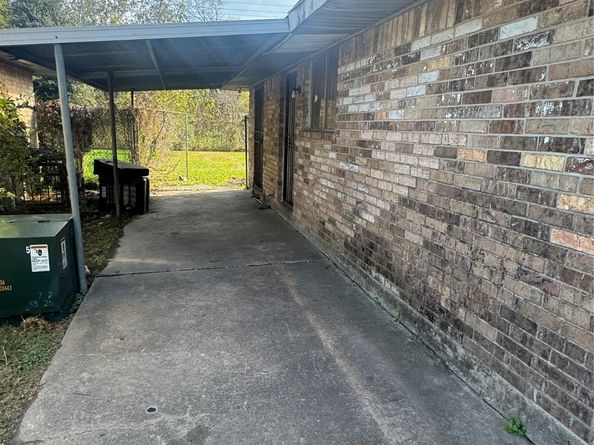 11014 Dalebrook Drive, Houston TX 77016