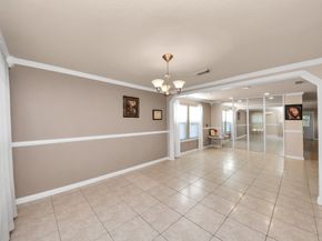 9519 Summer Laurel Lane, Houston TX 77088