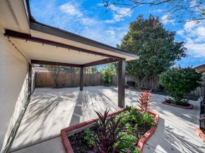 9519 Summer Laurel Lane, Houston TX 77088