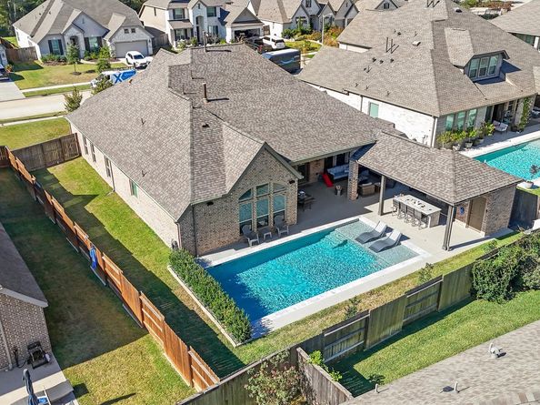 19219 Yellow Chestnut Lane, New Caney TX 77357