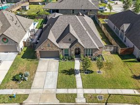 19219 Yellow Chestnut Lane, New Caney TX 77357