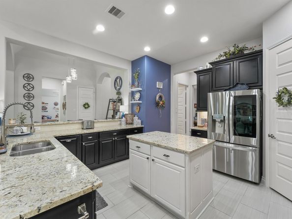 19219 Yellow Chestnut Lane, New Caney TX 77357