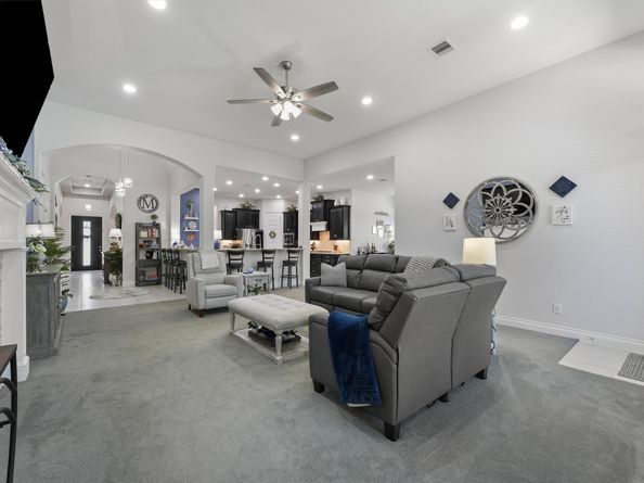 19219 Yellow Chestnut Lane, New Caney TX 77357