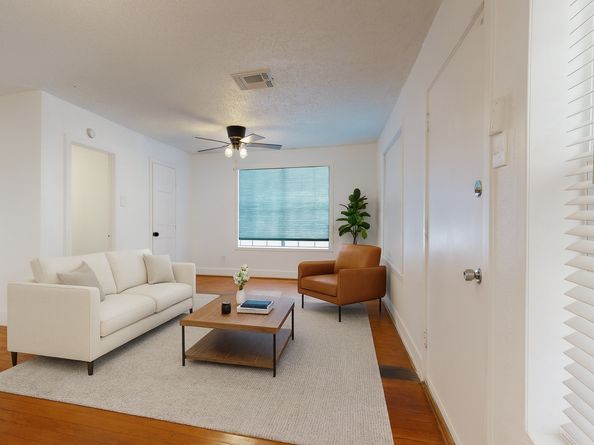 7004 Santa Maria Street, Houston TX 77023