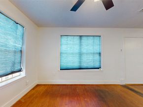 7004 Santa Maria Street, Houston TX 77023