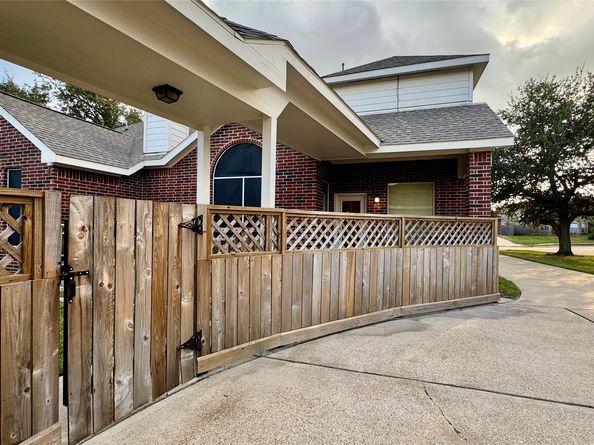 14902 Rock Mill Lane, Sugar Land TX 77498