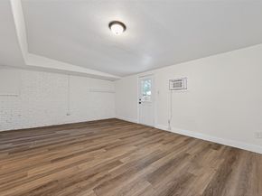 7718 Morley Street, Houston TX 77061