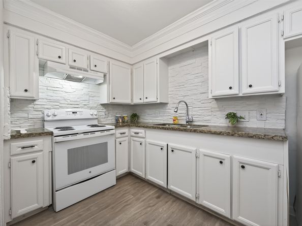 7718 Morley Street, Houston TX 77061