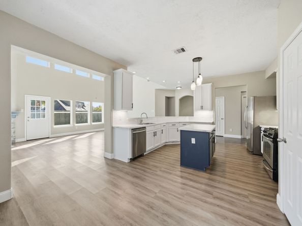 2810 Lockeridge Pines Drive, Spring TX 77386