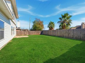 2810 Lockeridge Pines Drive, Spring TX 77386