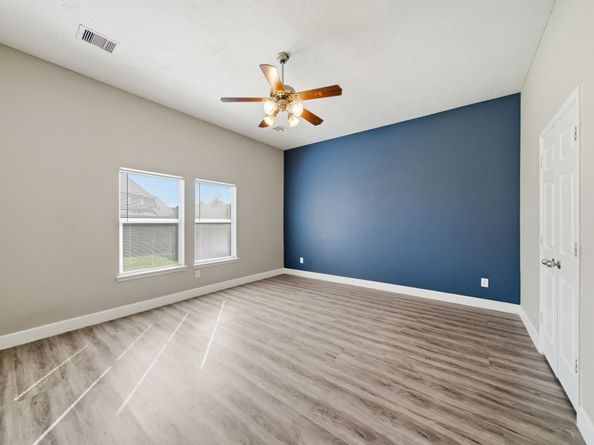 2810 Lockeridge Pines Drive, Spring TX 77386