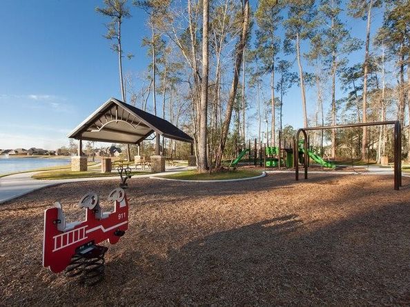 3228 Bright Maple Drive, Conroe TX 77385