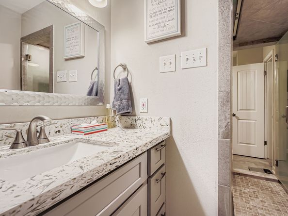 505 Westcott Street 307, Houston TX 77007