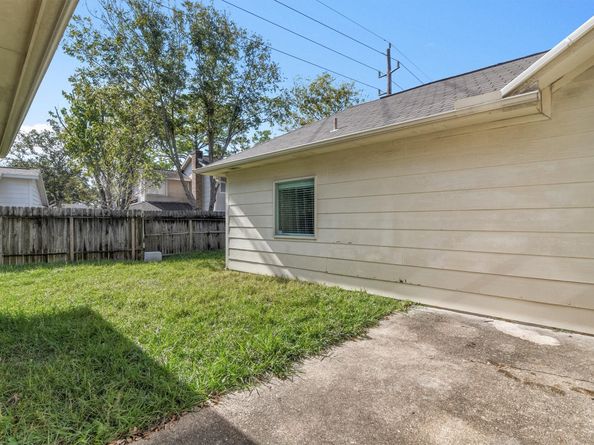 4211 Torrey Creek Lane, Houston TX 77014