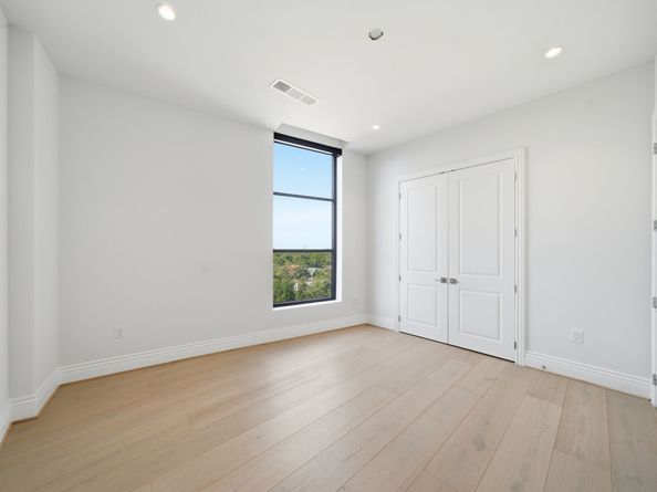 2323 San Felipe Street 803, Houston TX 77019