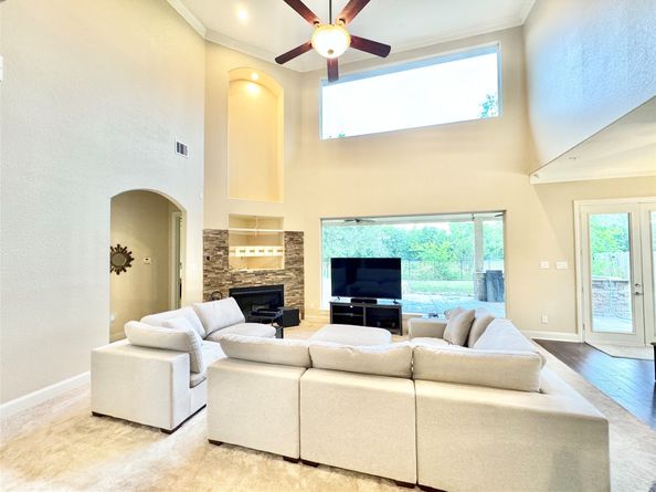 5318 Handbrook Drive, Houston TX 77069