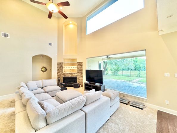 5318 Handbrook Drive, Houston TX 77069