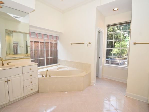 16 Treverstone Court, Sugar Land TX 77479