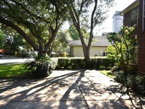 16 Treverstone Court, Sugar Land TX 77479