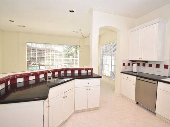 16 Treverstone Court, Sugar Land TX 77479