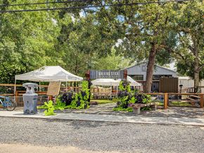 5115 Covington Drive, Houston TX 77018