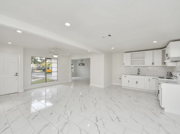 2926 Knotty Oaks Trl Trail, Houston TX 77045