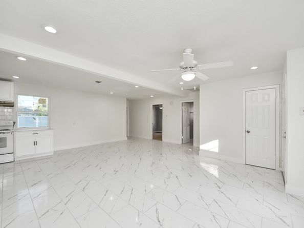 2926 Knotty Oaks Trl Trail, Houston TX 77045