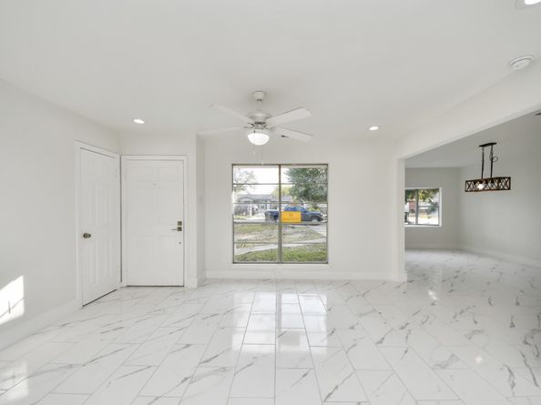 2926 Knotty Oaks Trl Trail, Houston TX 77045