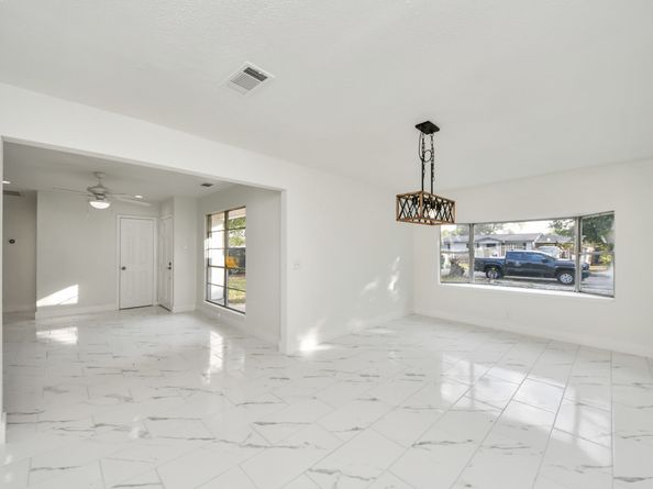 2926 Knotty Oaks Trl Trail, Houston TX 77045