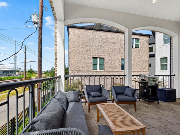 6240 Kansas Street, Houston TX 77007