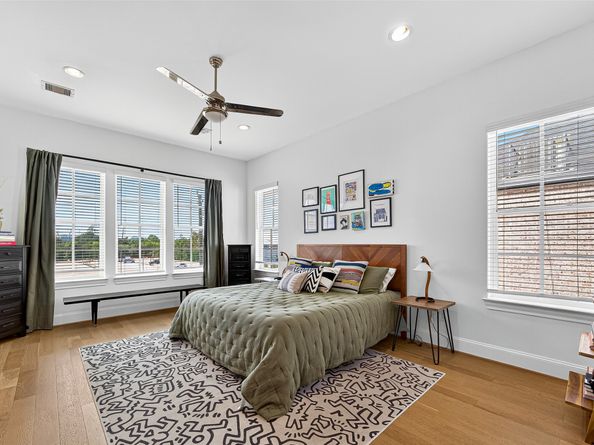 6240 Kansas Street, Houston TX 77007