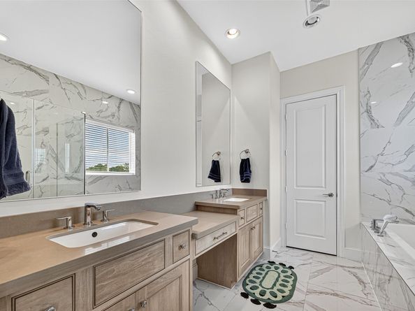6240 Kansas Street, Houston TX 77007