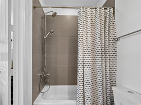 6240 Kansas Street, Houston TX 77007