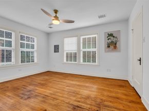 2302 Blodgett Street 14, Houston TX 77004