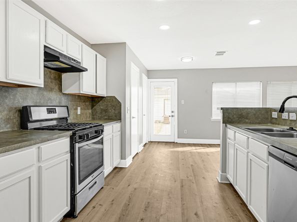 1023 Grassy View Drive, Houston TX 77073